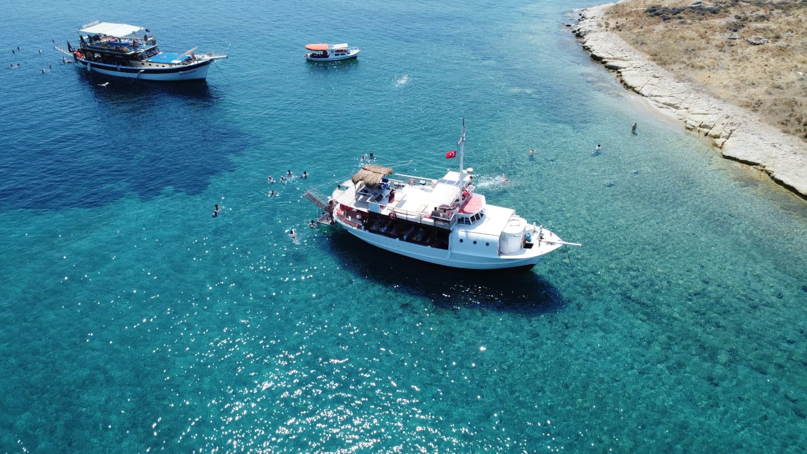 Yekta Kaptan ile Foça günlük tekne turu